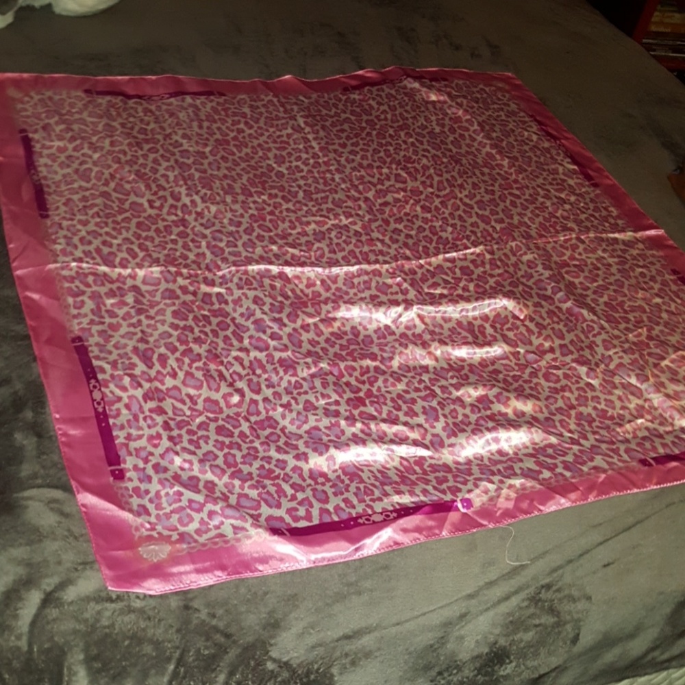 Cheetah Print Scarf.